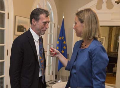 Nicholas Westcott avec Federica Mogherini. D. R.